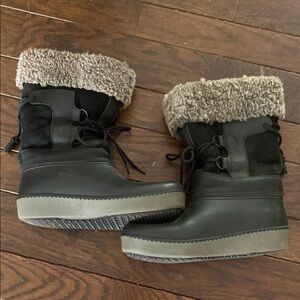 L.L. Bean Black and Tan Lace-Up Boots with Cozy Trim